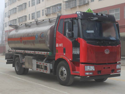 程力威牌CLW5161GYYLC5型鋁合金運油車