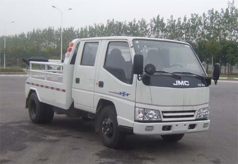 江鈴?fù)系跻惑w清障車