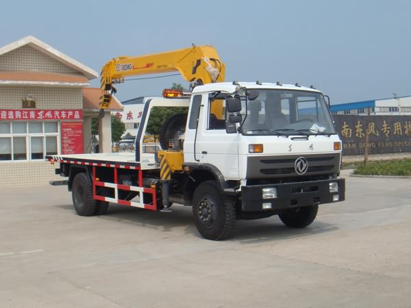 東風(fēng)拖吊一體清障車